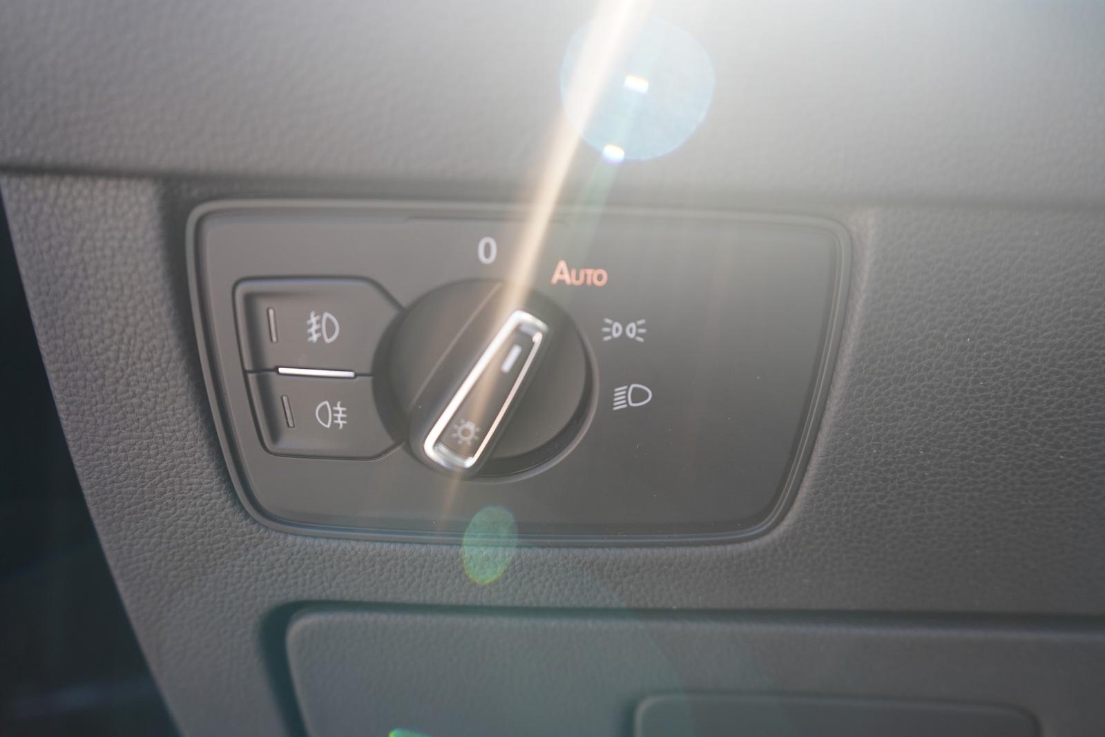 Volkswagen Passat 1.5 TSI Elegance DSG LED Navi ACC, миниатюра 25