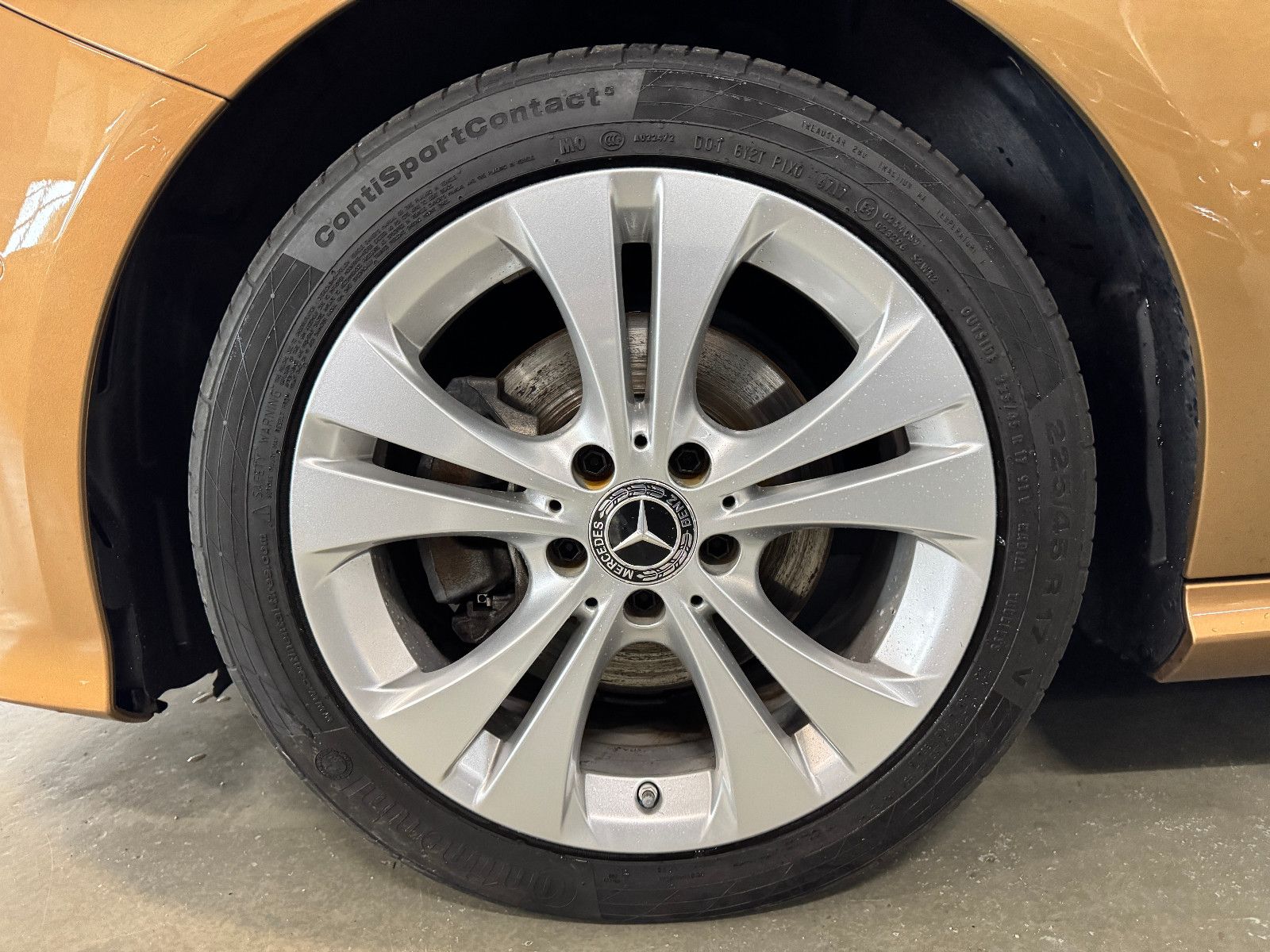 Fahrzeugabbildung Mercedes-Benz B 180 7G-DCT URBAN SPORTPAKET NAVI LED KAMERA 2H