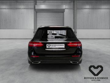 Mercedes E 200 - 3