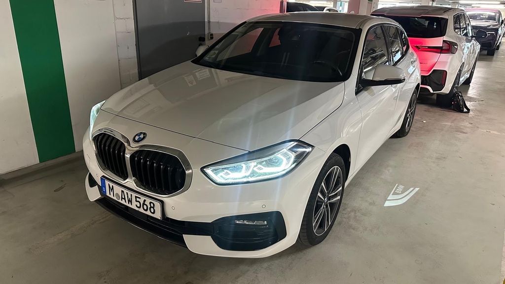Image of BMW 120