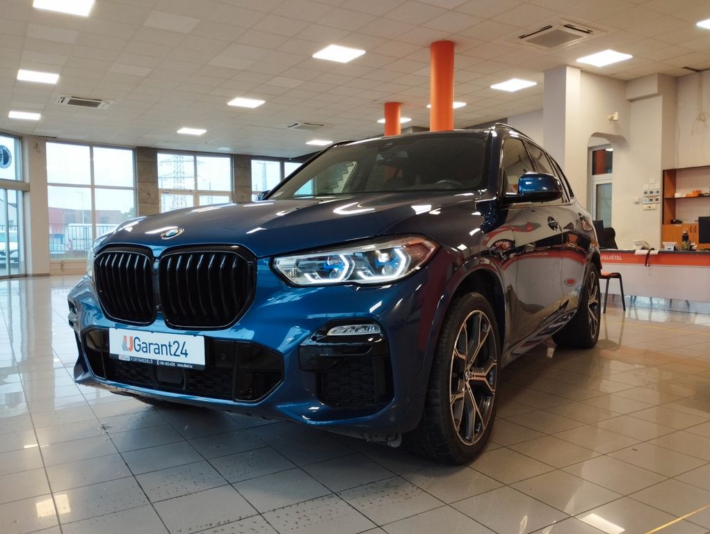 BMW X5 M50