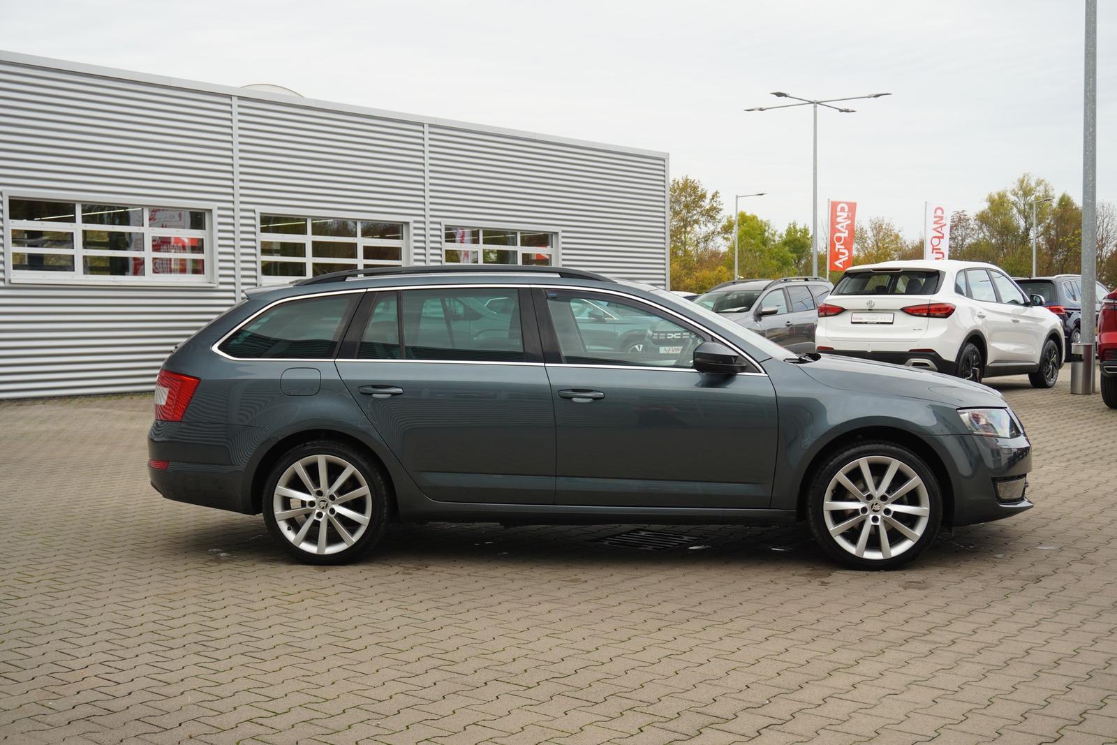Skoda Octavia Combi 1.4 16V TSI Ambition ACC AHK PDC