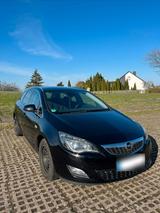 Opel Astra Sportstourer 1.4 Turbo - Opel Astra aus 2010: Sports
