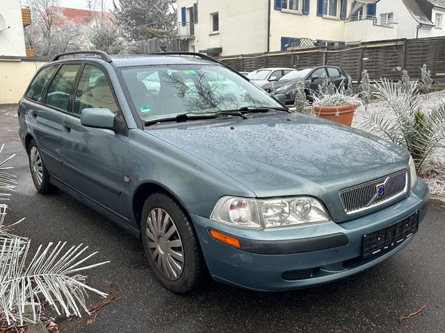 Volvo V40 2.0 16V Automatik|AHK|Schiebedach