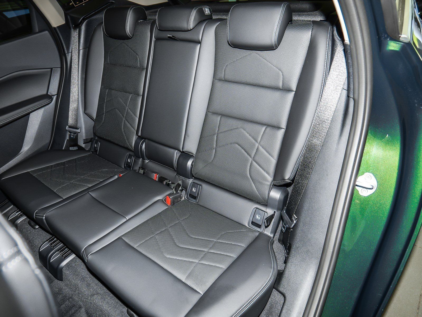 BMW 218 Active Tourer - Bild 8