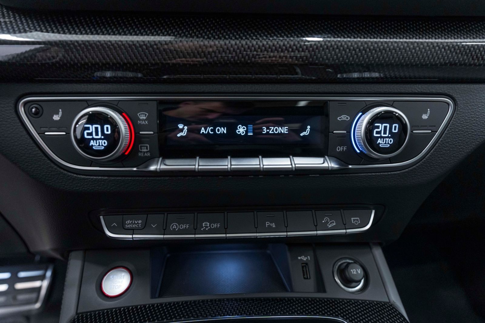 Fahrzeugabbildung Audi SQ5 Sportback 3.0L TFSI ACC 360° LED PANO MEMORY