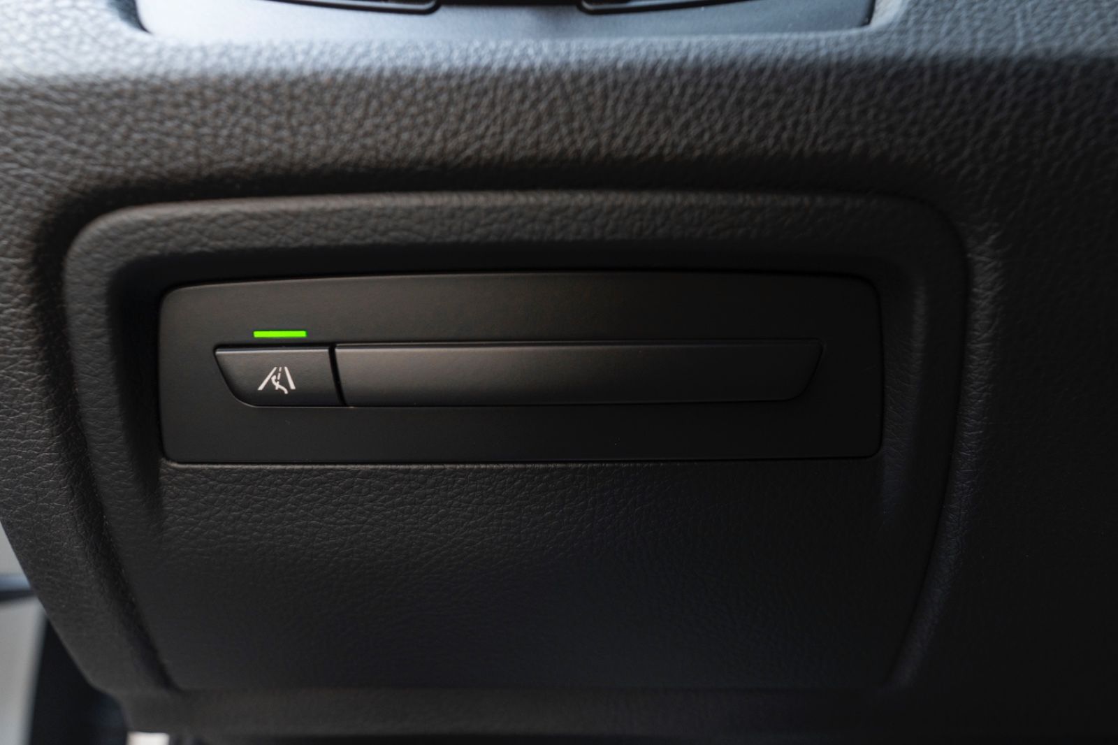 Fahrzeugabbildung BMW 440iX M-Performance H&K HUD LED KAM PDC TOTW