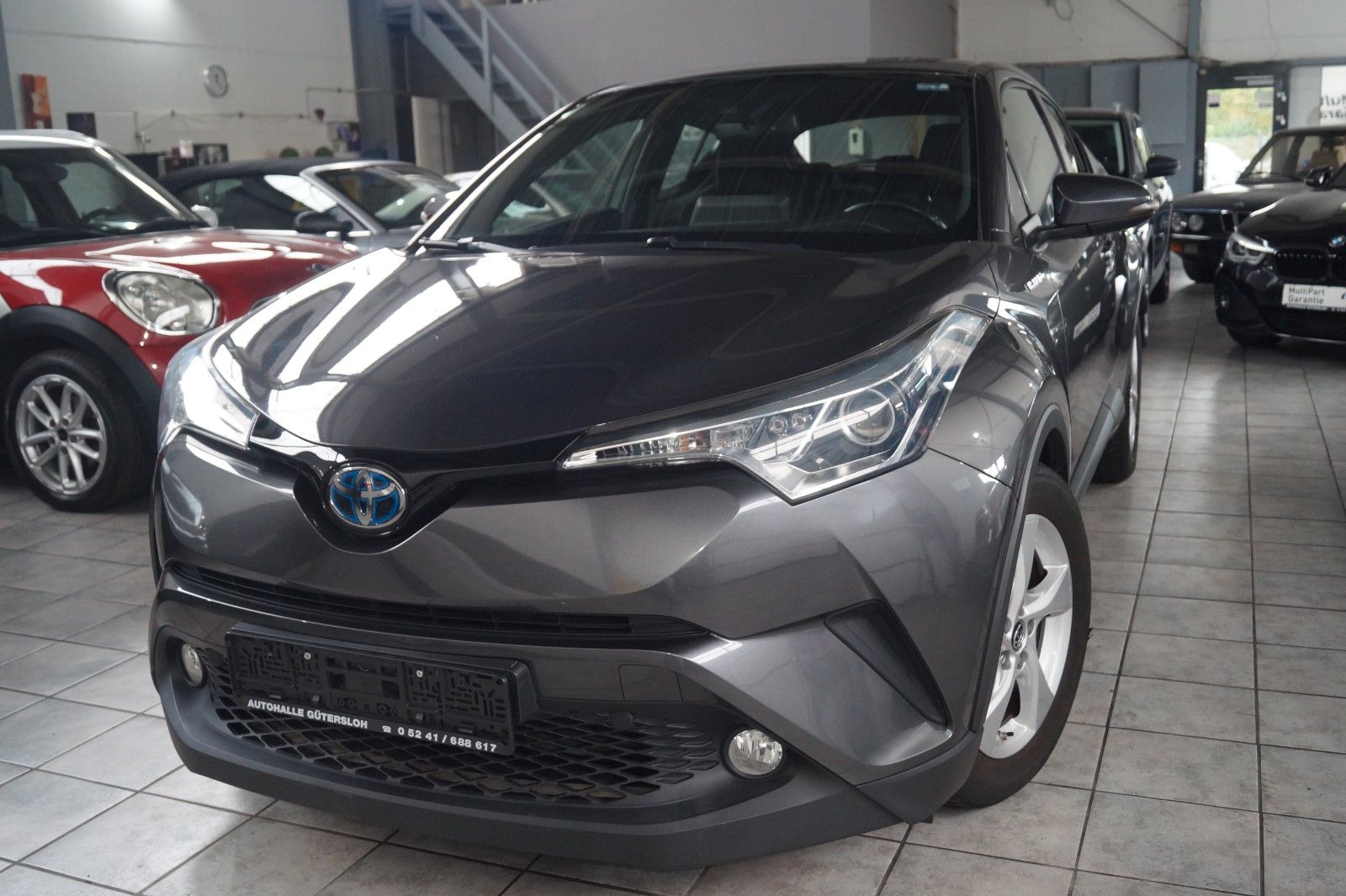 Toyota C-HR Hybrid Flow*Kamera*SH*Navi*