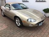 Jaguar XK8 Cabriolet - - Jaguar XK8 aus 2001