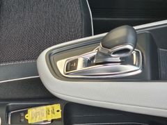 Fahrzeugabbildung Captur II Edition One E-TECH Plug-In 160 EDC HYB