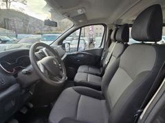 Fahrzeugabbildung Trafic Combi L2H1 3,0t Life 2.0 dCi 120