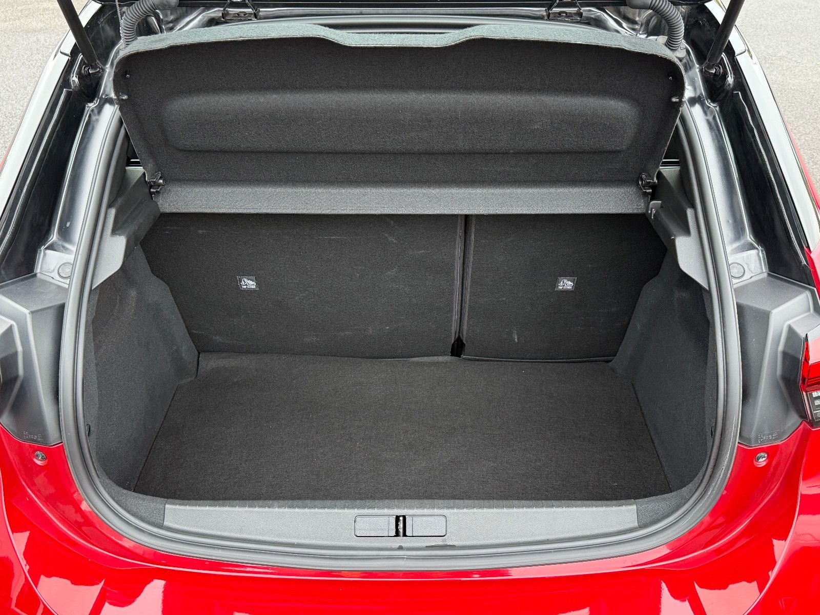 Fahrzeugabbildung Opel Corsa F GS-Line Blis DAB GRA LED Kamera SHZ