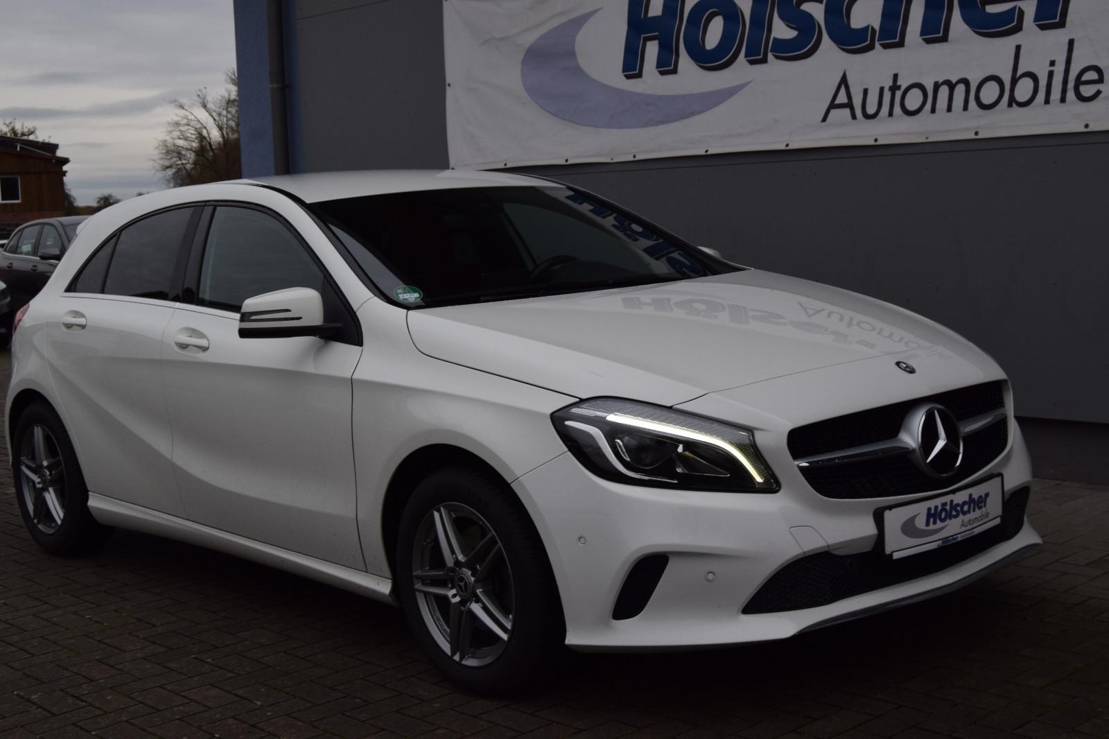 Mercedes-Benz A 200 Urban,!AUTOM!Navi,Xenon,Leder,Parks,V&H,,,