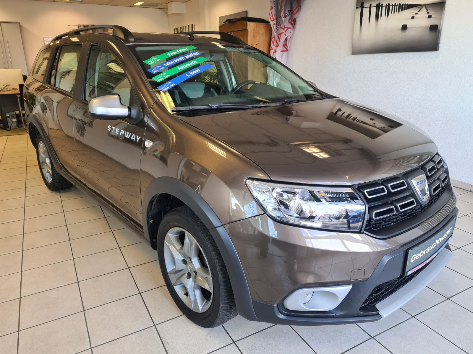 Fahrzeugabbildung Dacia Logan MCV II Kombi Stepway / KLIMA / NAVI