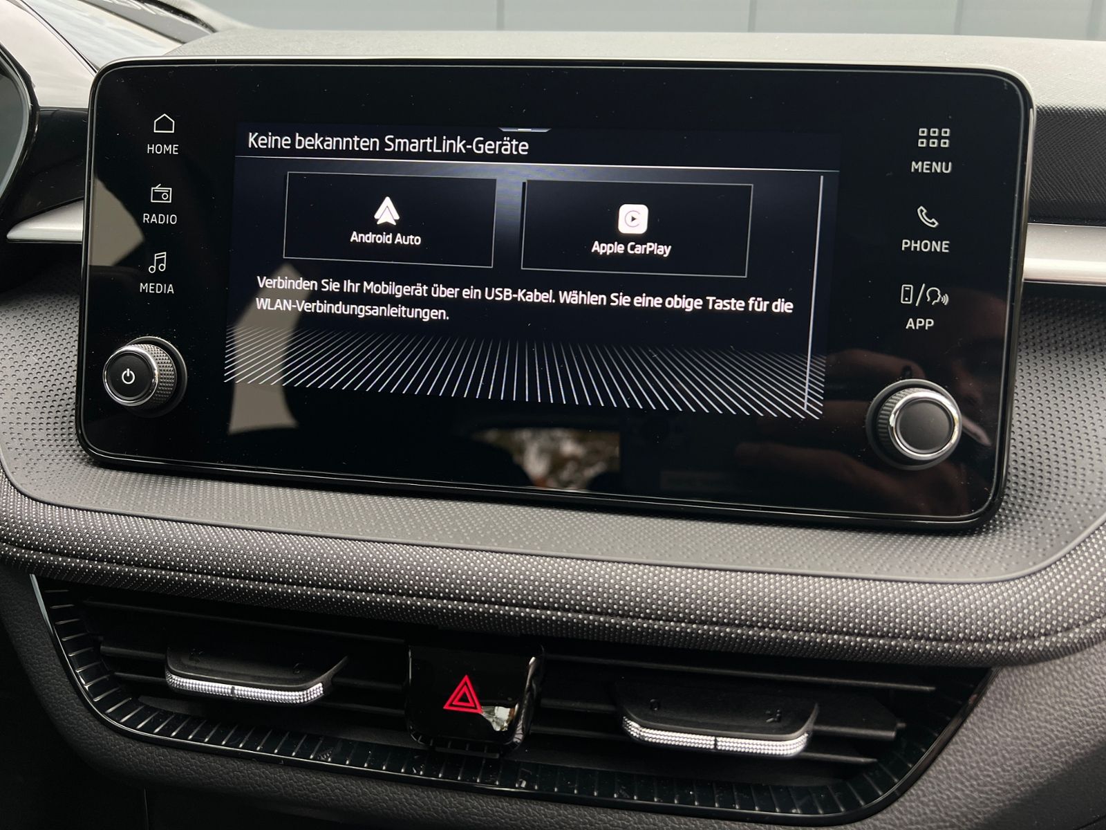 Fahrzeugabbildung SKODA Fabia Edition 130 1.0 TSI DSG *Garantie, LED, 15