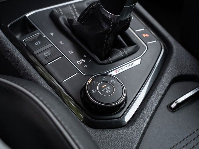 Tiguan Highline TDI DSG 4M. R-Line Leder DCC 20"