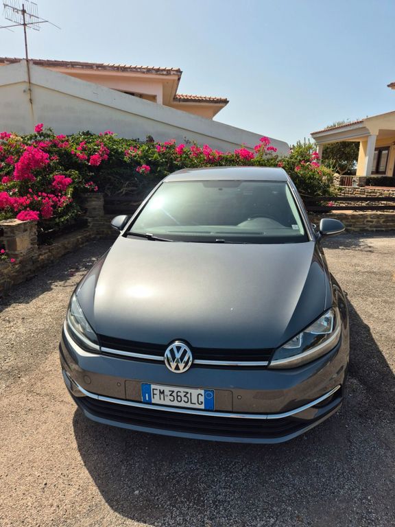 Image of Volkswagen Golf