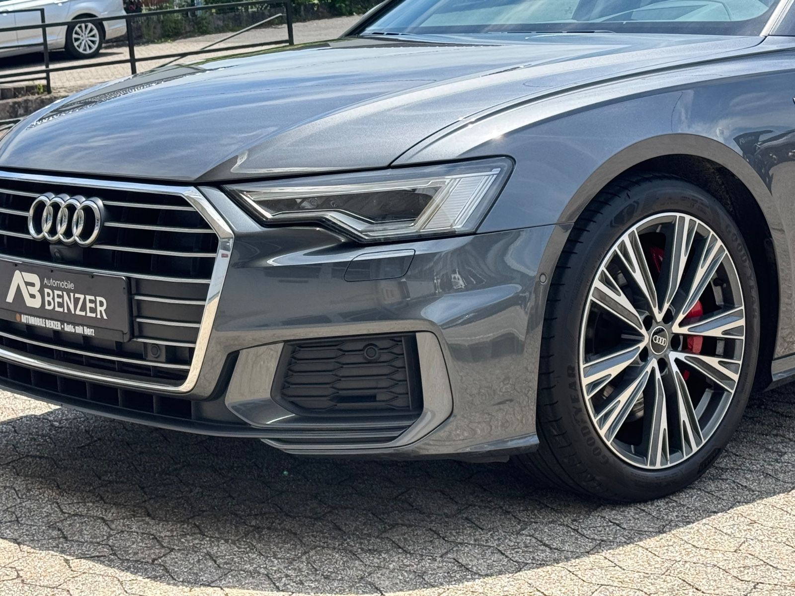 Fahrzeugabbildung Audi A6 55 TFSI e quattro/S-Line/HUD/LED/TeiLeder/360