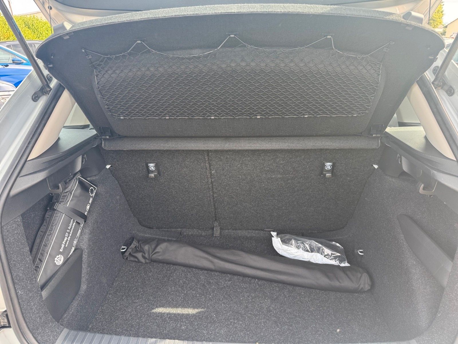 Fahrzeugabbildung SKODA Kamiq Ambition 1.0 TSI