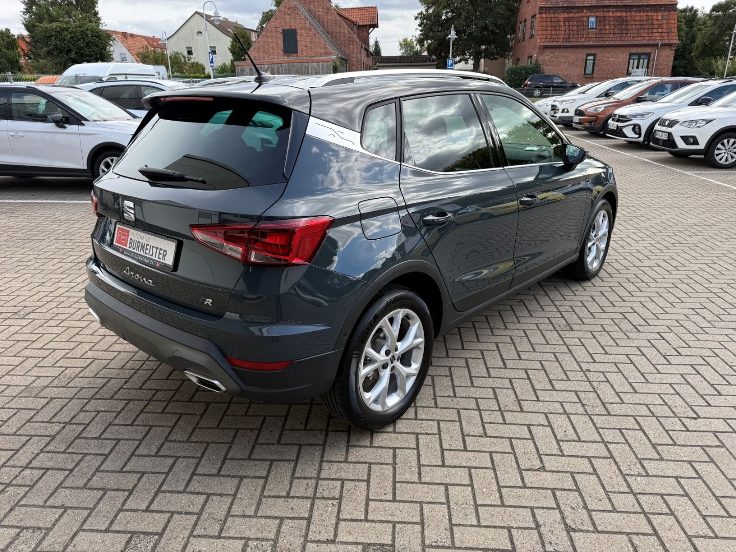 SEAT Arona 1.0 TSI FR ACC LED PDC RFK Full Link SHZg - Image 6