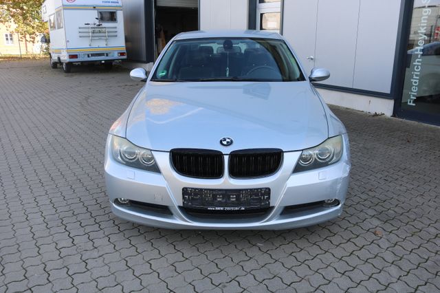 BMW 318 Baureihe 3 Lim. 318i