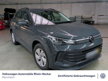 Volkswagen Tiguan - 1