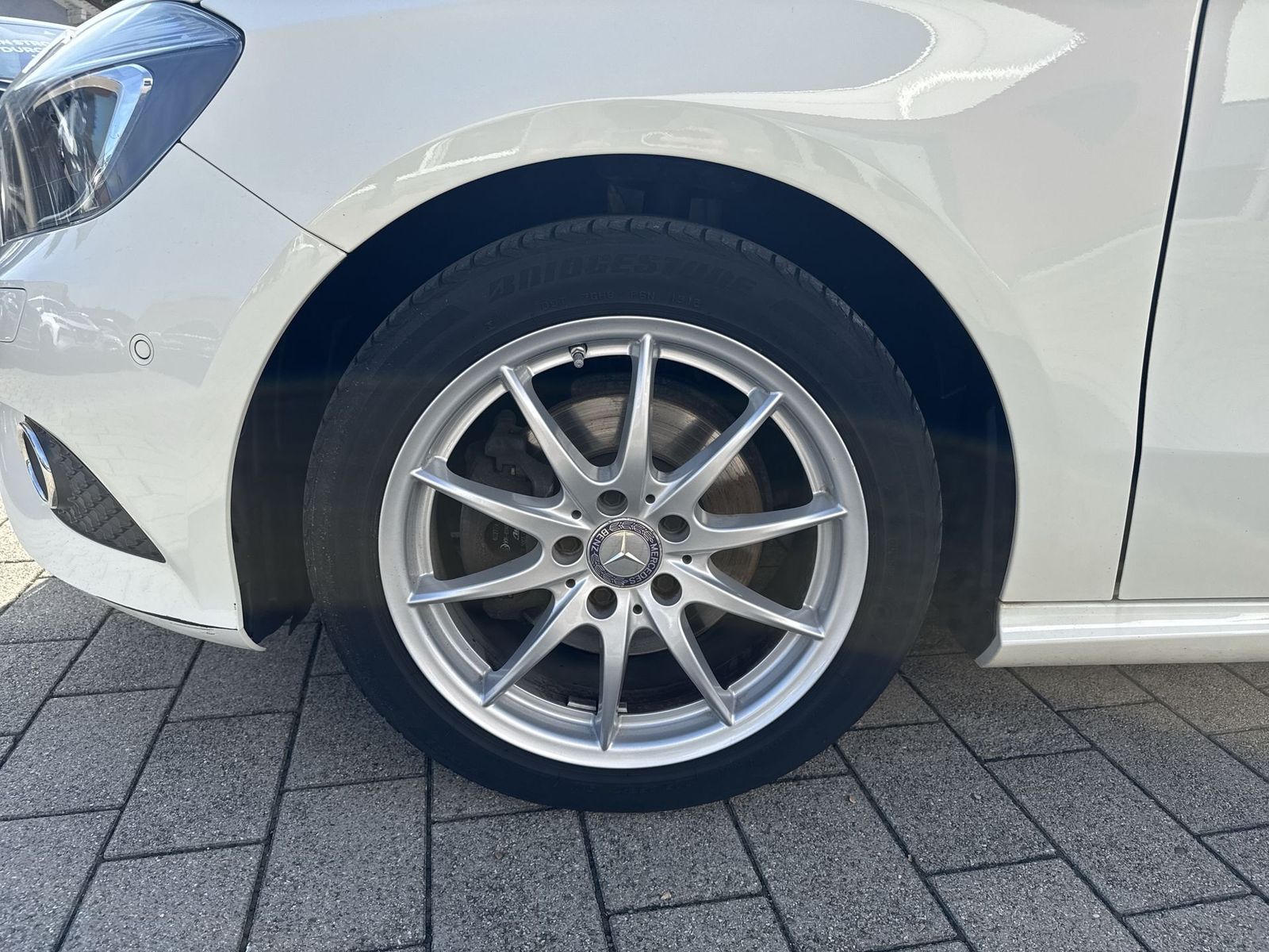 Fahrzeugbild 12