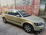 Volvo S40 1,6  - Volvo S40: Von Privat