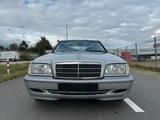 Mercedes-Benz Mercedes Benz C 180 / 1 Hand - gebrauchte Mercedes-Benz C 180 aus dem Jahr 1998