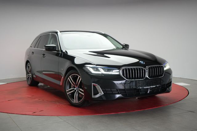 BMW 530 e Touring Luxury Line Navi/Leder/ACC/Kamera/