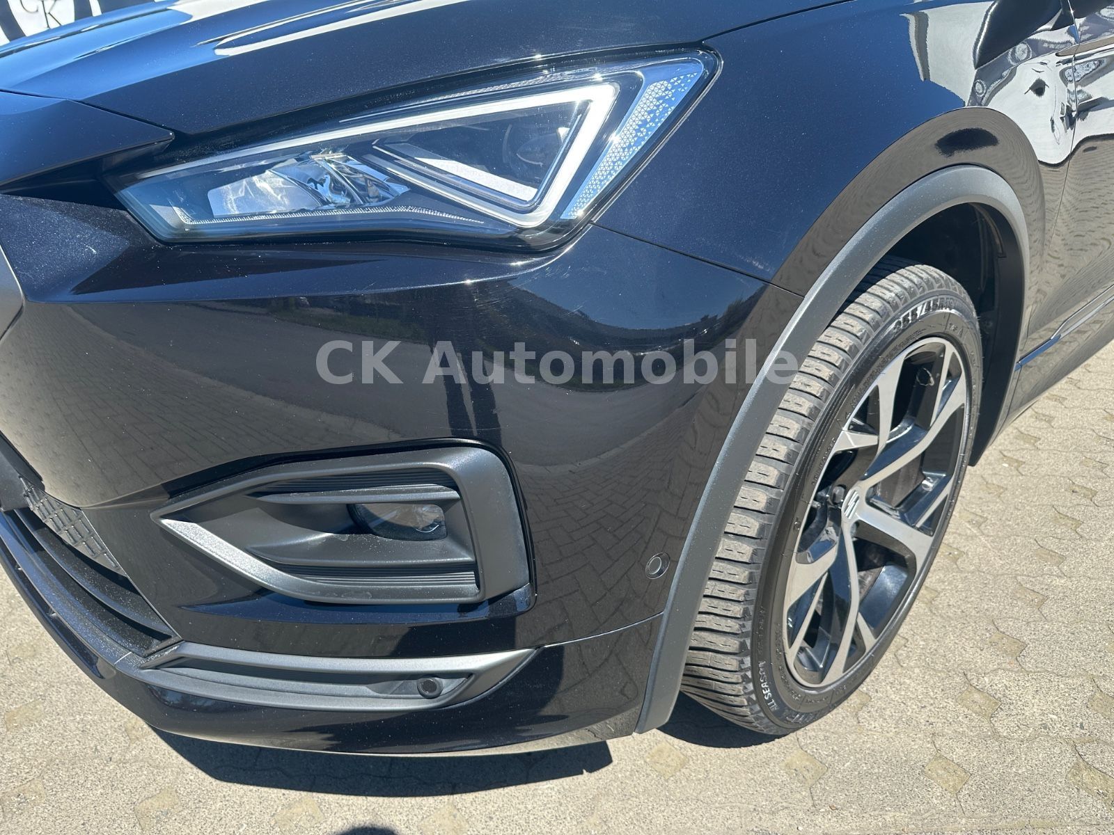 Fahrzeugabbildung SEAT Tarraco FR 4Drive 2.0TDI/Navi/Pano/LED/ACC/AHK