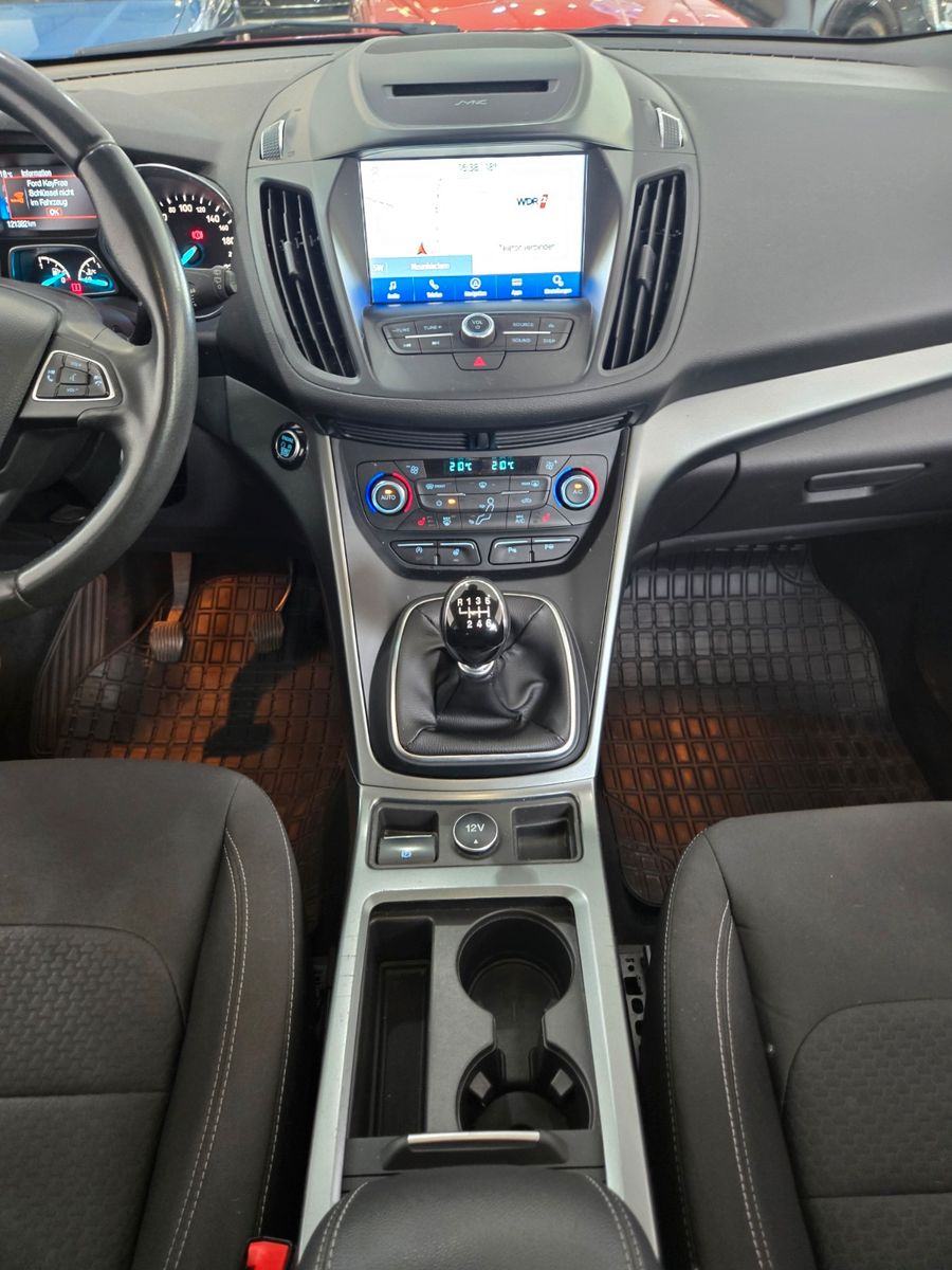 Fahrzeugabbildung Ford Kuga Cool & Connect