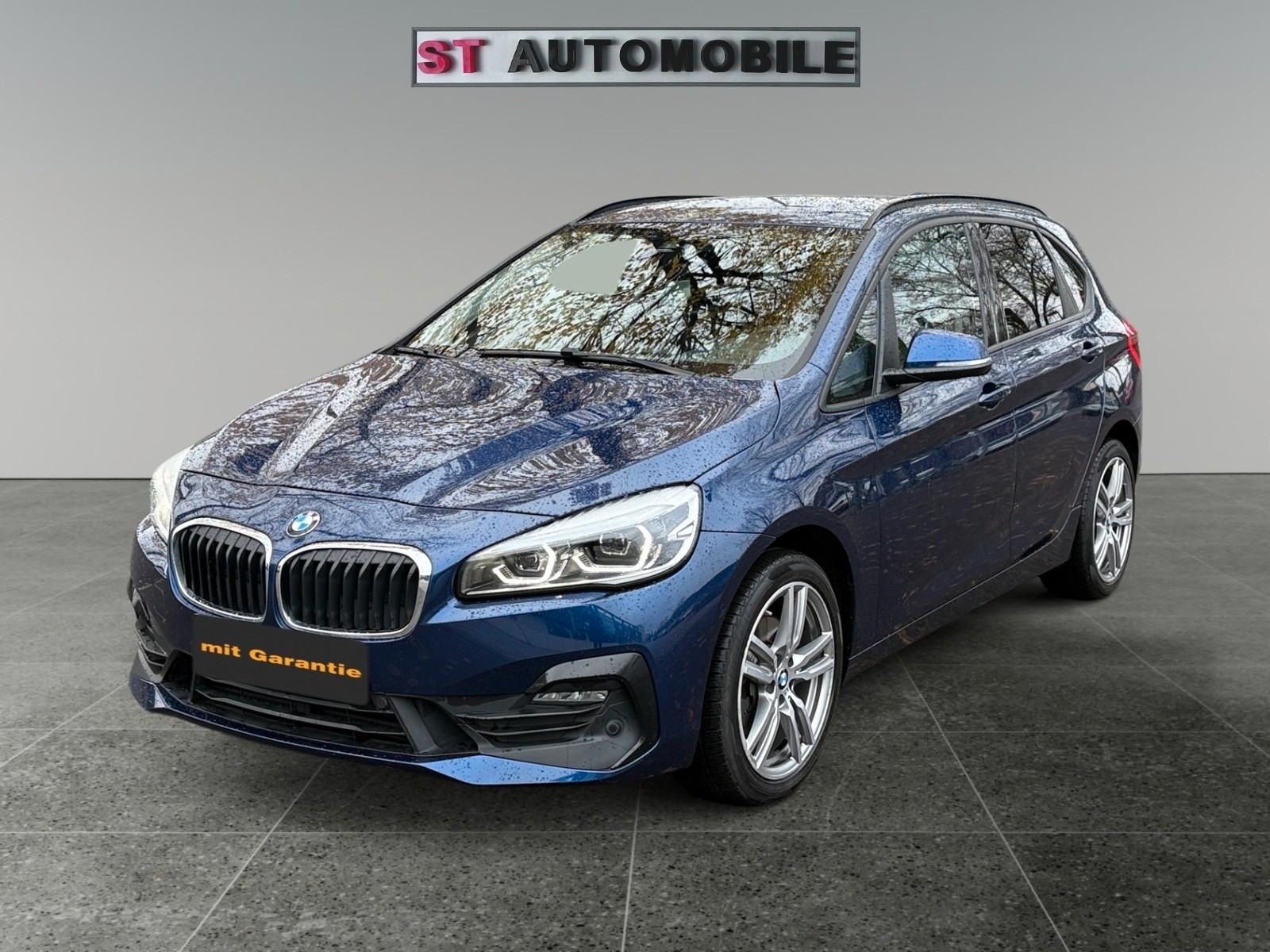 BMW 218 Active Tourer-PDC-Navi-Automatik