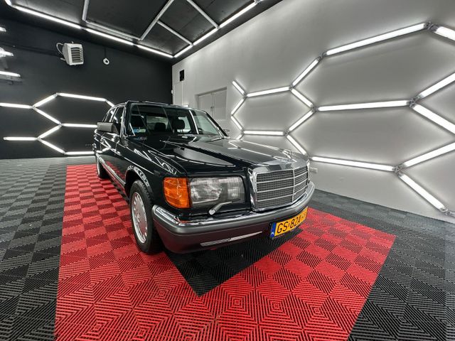 Mercedes-Benz 300 SE