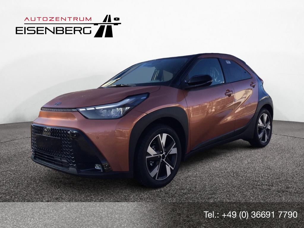 Toyota Aygo X 1.5 Hybrid Teamplayer SHZ & PDC vo+hi