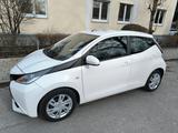 Toyota Aygo (X) 1,0-l-VVT-i x-play touch x-play touch - Toyota Aygo (X): Von Privat