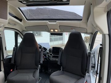 Westfalia Columbus 540 D 140 PS Schlafdach SOLAR SKYVIEW