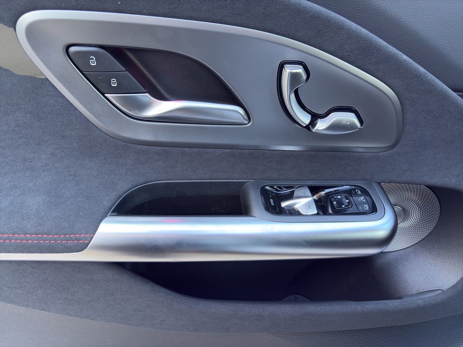 Fahrzeugabbildung Mercedes-Benz CLA 350 4M EQ AMG Plus Burm3D KeyGo DISTRO AHK