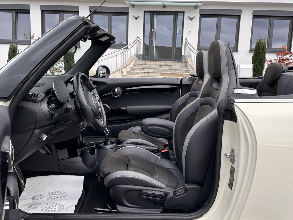 MINI John Cooper Works Cabrio