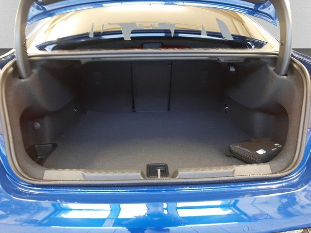 Fahrzeugabbildung Audi RS 3 Limousine Matrix SONOS PANO Kamera HuD