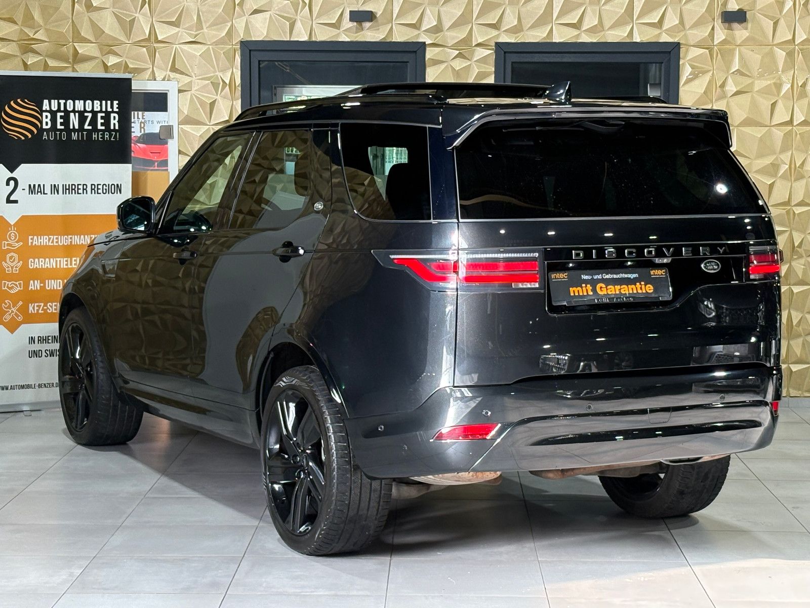 Fahrzeugabbildung Land Rover Discovery 5 R-Dynamic HSE D250 c AWD/PANO/MEMORY