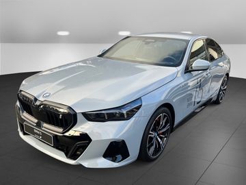 BMW i5 eDrive40