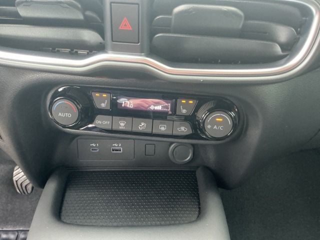 Fahrzeugabbildung Nissan JUKE 1.0 DIG-T 114 PS 6MT ACENTA NC Komfort