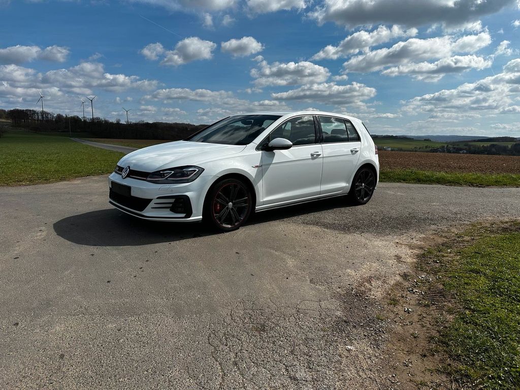 Image of Volkswagen Golf