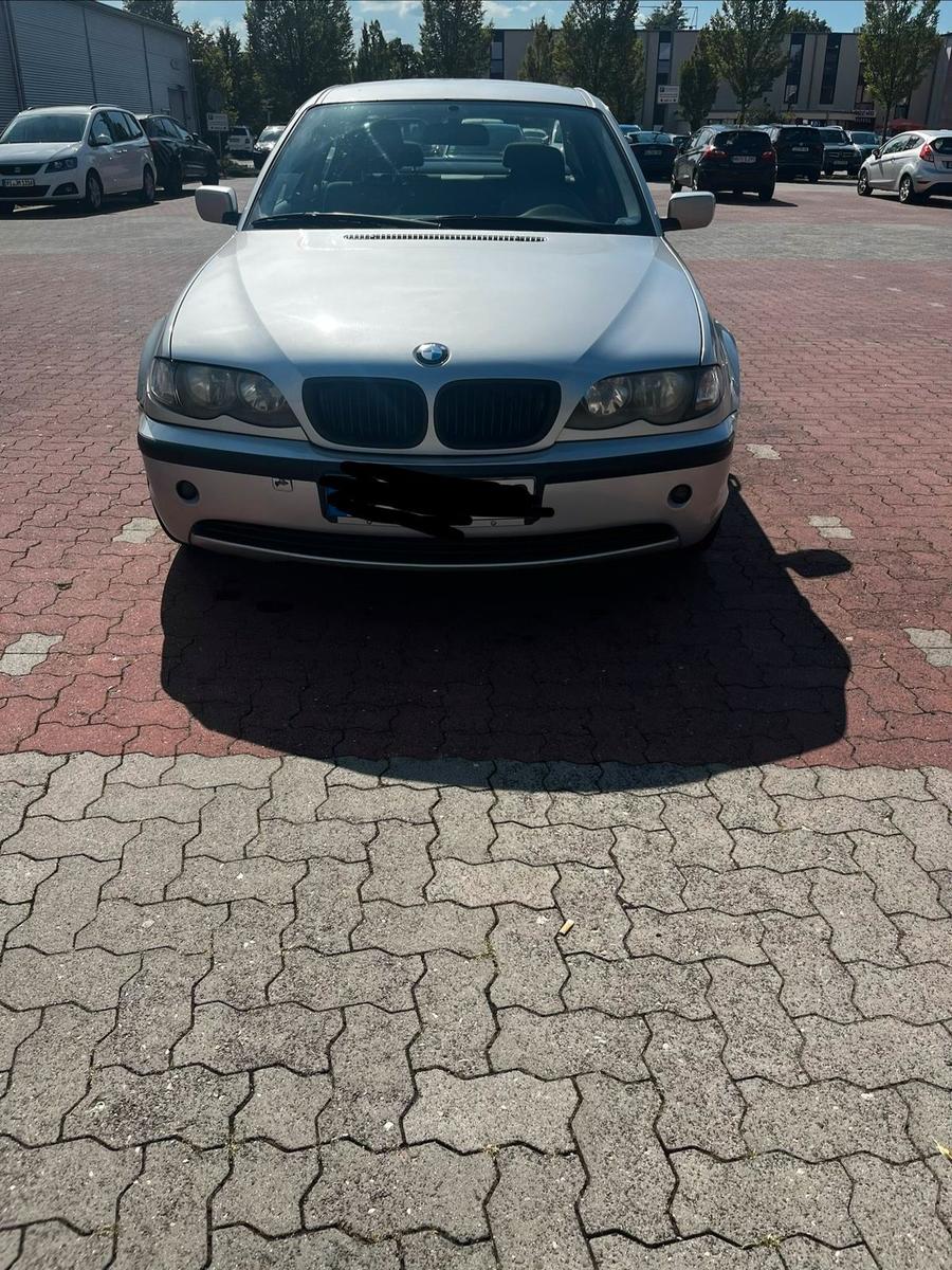 BMW 320