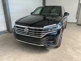 Volkswagen Touareg R-Line 4Motion +Pano+AHK+Matrix+HUD - VW Touareg Gebrauchtwagen in Bremen