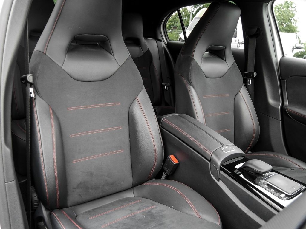 Mercedes-Benz A 220 d |AMG|NIGHT|NAVI|MBeam|KEYL|KAM|MBUX|PTS