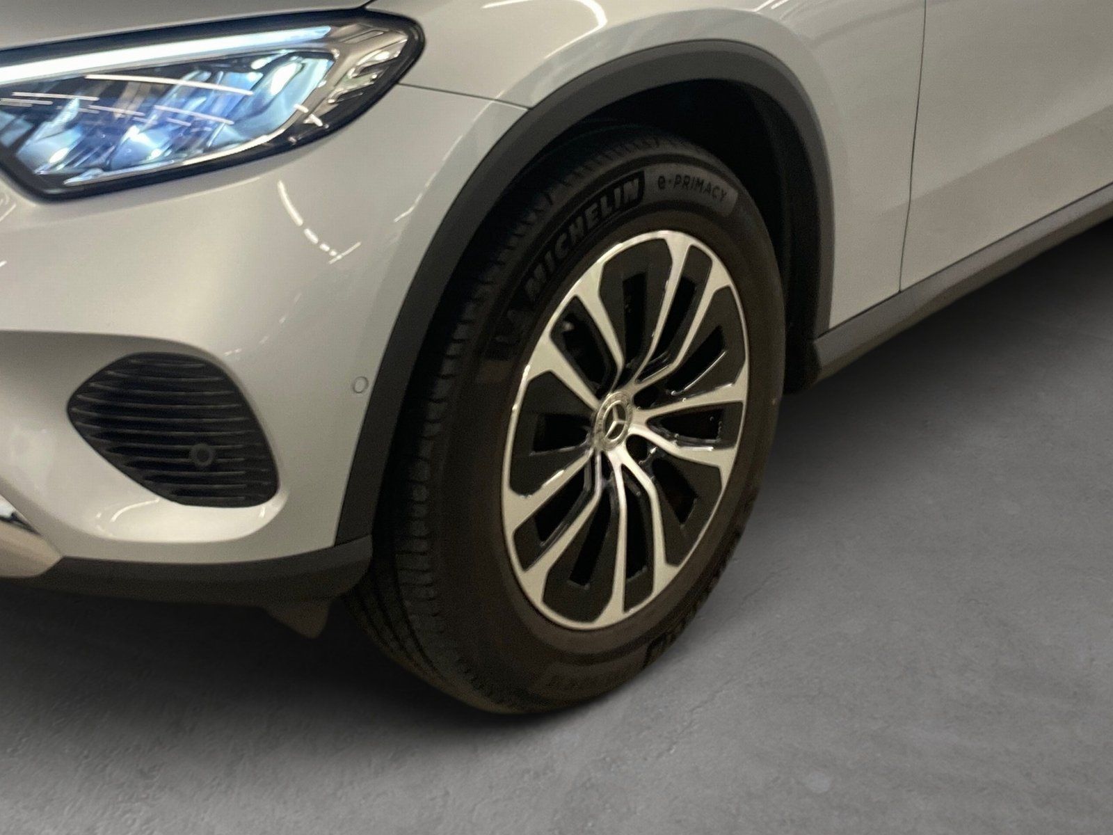 Fahrzeugabbildung Mercedes-Benz GLC 220 d 4M Avantgarde*Totwink*LED*Kamera*Memor