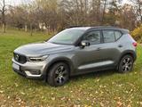 Volvo XC40 D4 AWD R Design Geartronic R Design - Volvo XC40 von privat