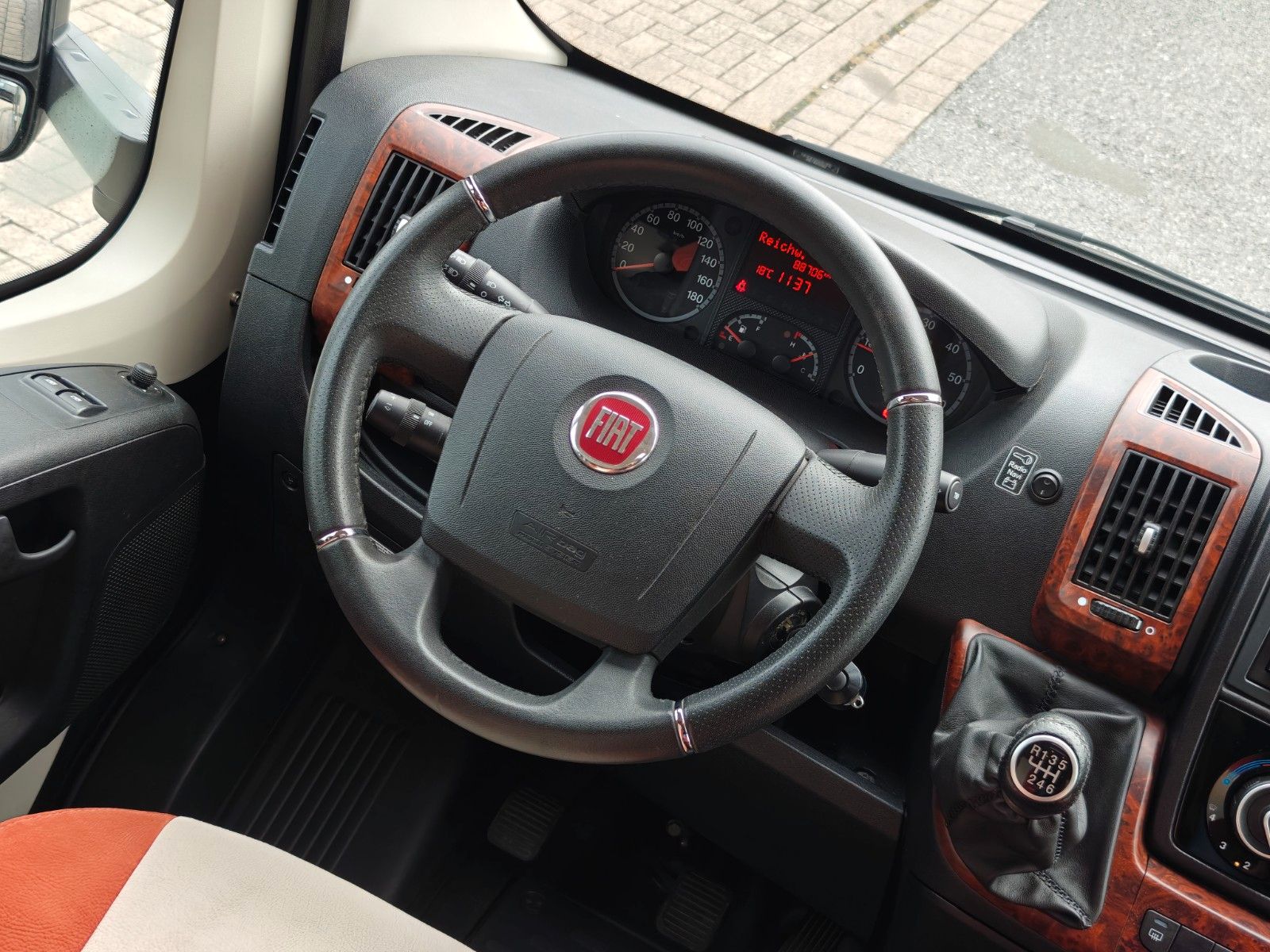 Fahrzeugabbildung Bürstner Ixeo Time IT 695 moonlight - Klima, SAT -